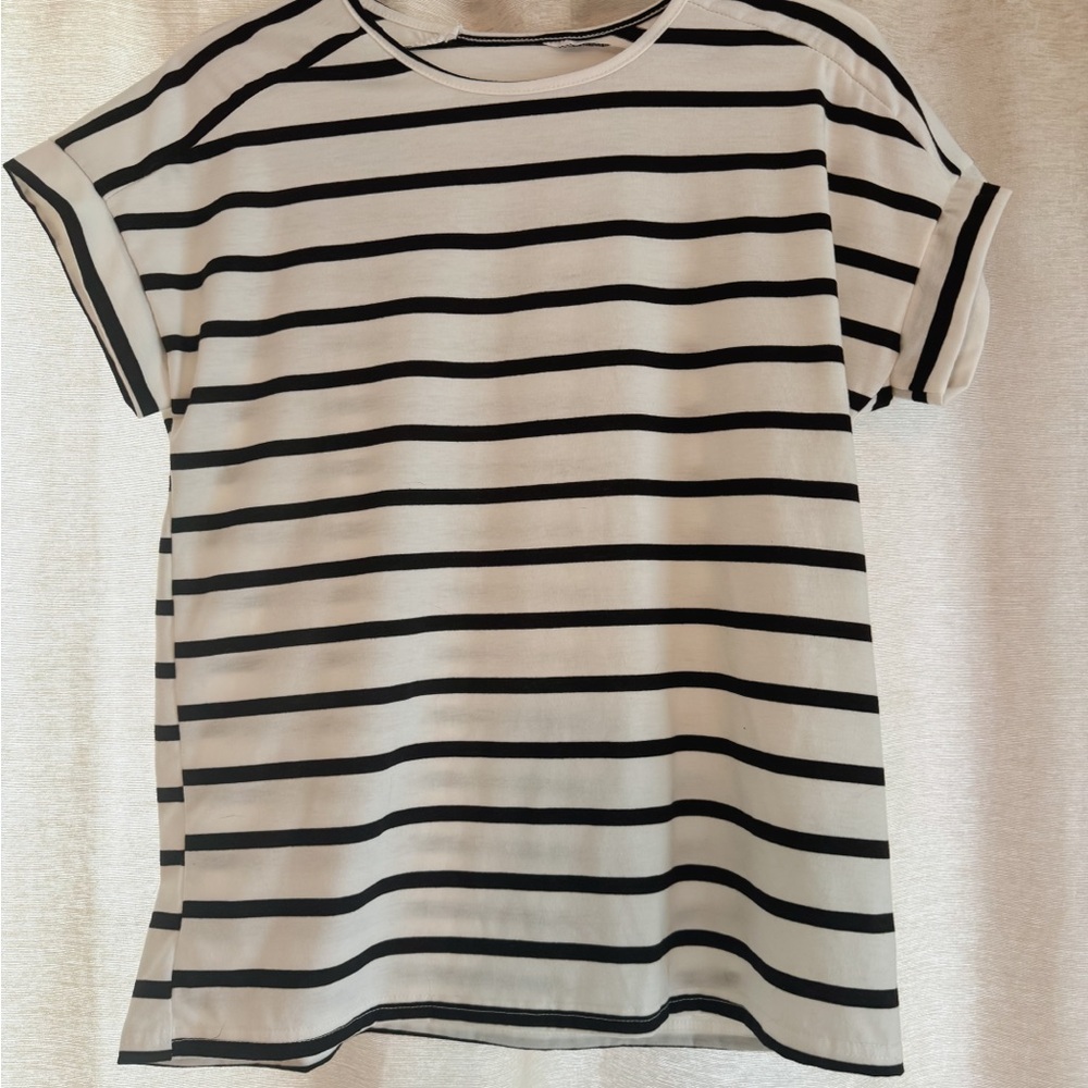 SHEIN Black and White Boxy Cuffed Sleeve T-Shirt